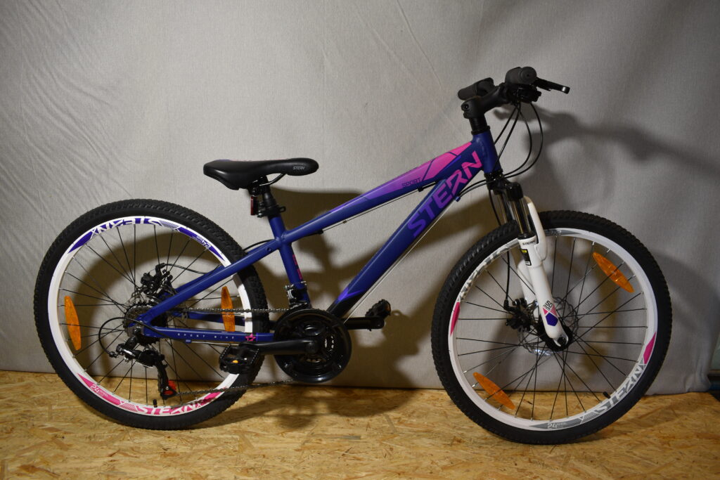 Stern Girl Action Sport